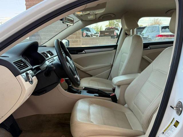 Photo of 2015 Candy White Volkswagen Passat