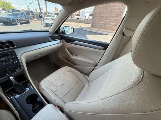 Photo of 2015 Candy White Volkswagen Passat