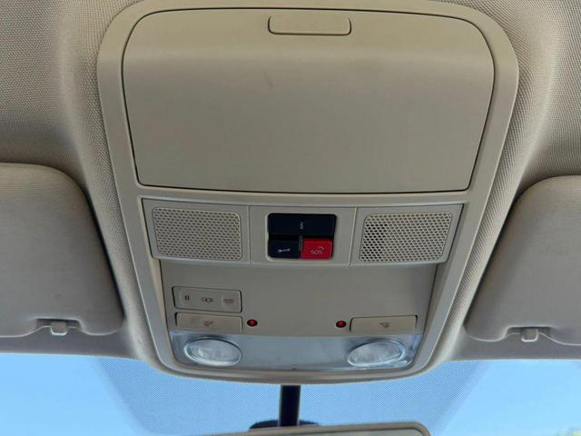 Photo of 2015 Candy White Volkswagen Passat