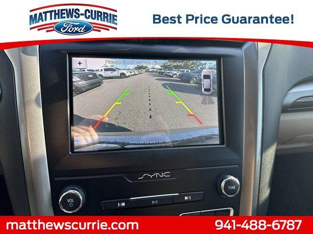 Photo of 2019 White Gold Ford Fusion Hybrid