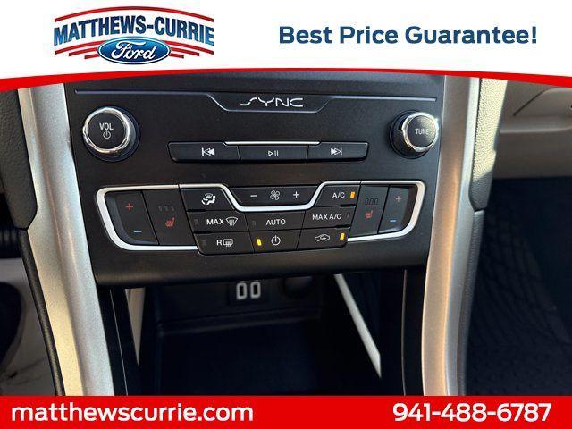 Photo of 2019 White Gold Ford Fusion Hybrid