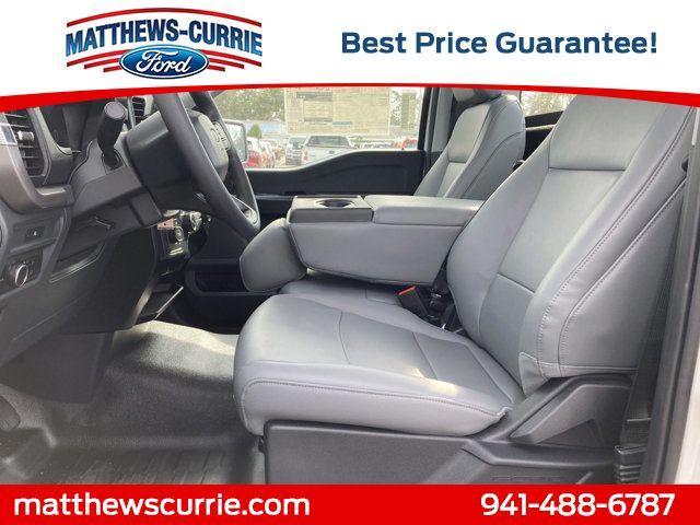 Photo of 2025 Oxford White Ford F-150