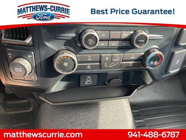 Photo of 2025 Oxford White Ford F-150