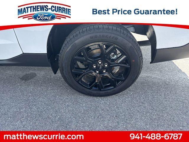 Photo of 2025 Oxford White Ford Maverick