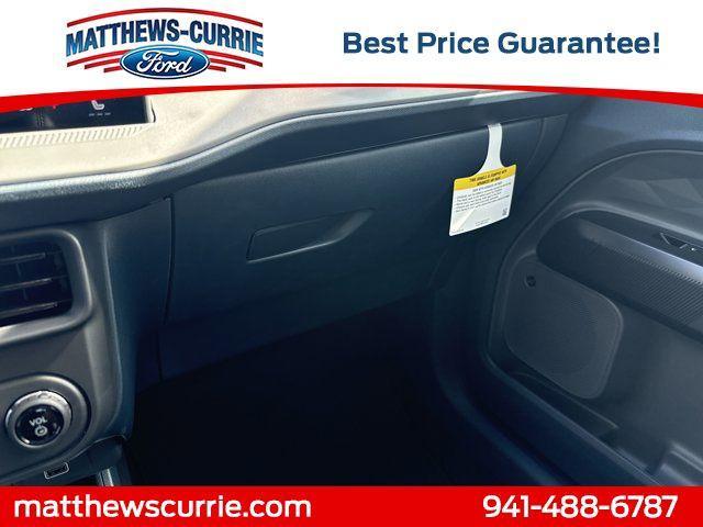 Photo of 2025 Oxford White Ford Maverick