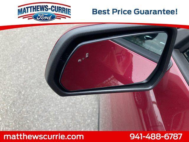 Photo of 2025 Molten Magenta Metallic Tri-coat Ford Mustang