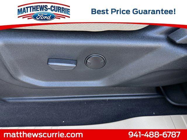 Photo of 2021 Agate Black Metallic Ford F-250