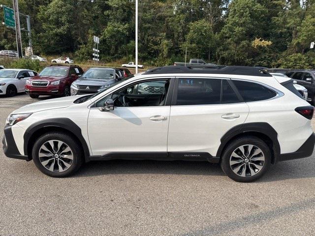 Photo of 2023 Crystal White Pearl Subaru Outback