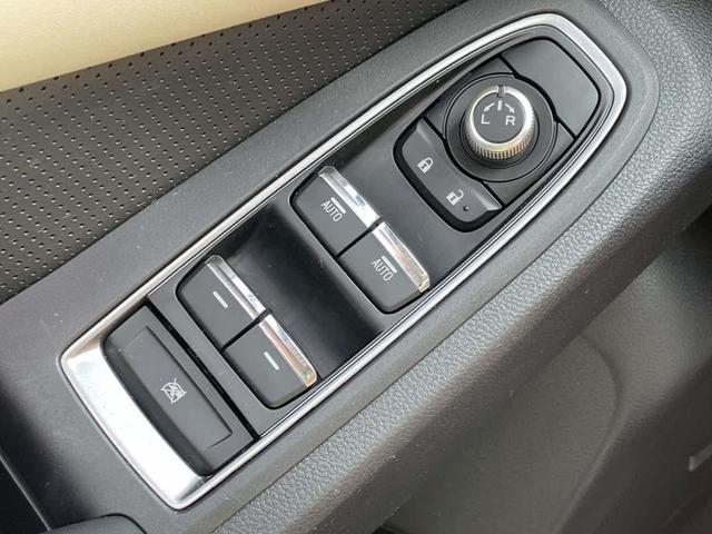 Photo of 2020 Ice Silver Metallic Subaru Ascent