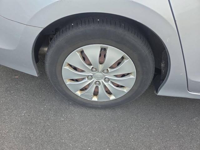 Photo of 2011 Alabaster Silver Metallic Honda Accord