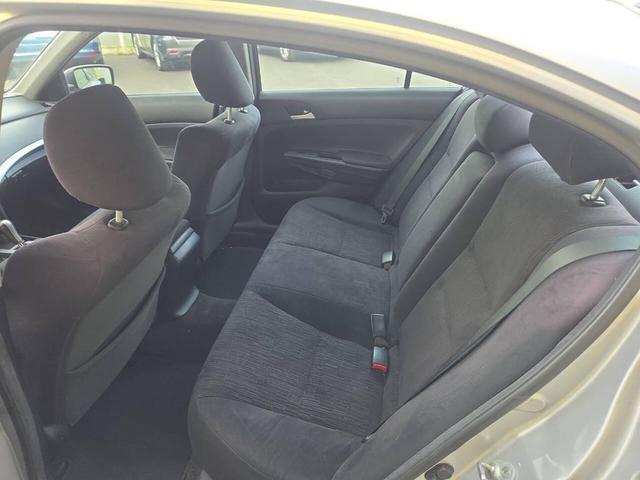 Photo of 2011 Alabaster Silver Metallic Honda Accord