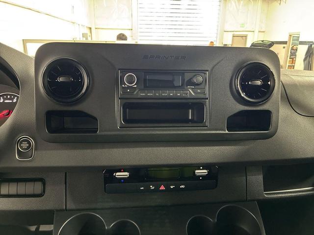 Photo of 2025 Arctic White Mercedes-Benz Sprinter 2500