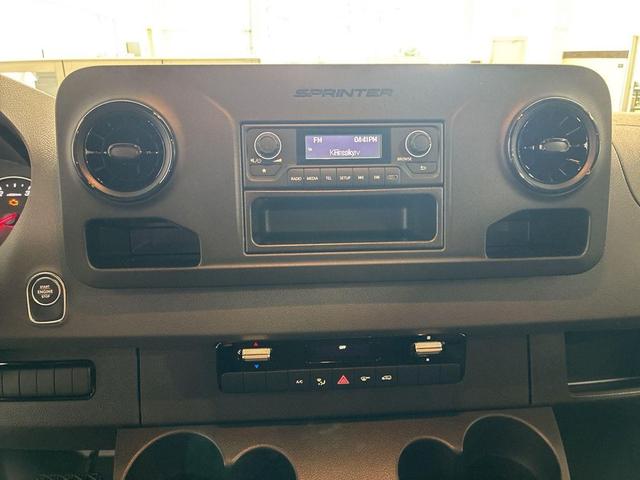Photo of 2025 Arctic White Mercedes-Benz Sprinter 2500