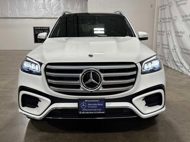 Photo of 2025 Polar White Mercedes-Benz GLS 450