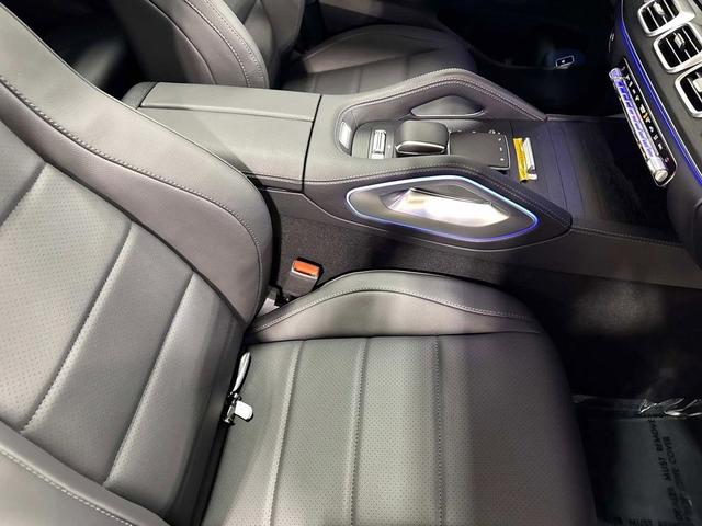 Photo of 2025 Polar White Mercedes-Benz GLS 450