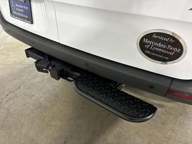 Photo of 2025 Arctic White Mercedes-Benz Sprinter 2500