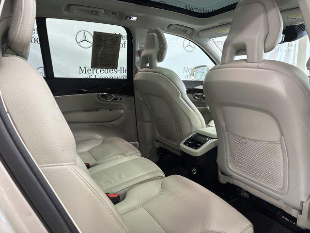 Photo of 2017 Luminous Sand Metallic Volvo XC90