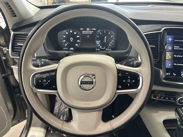 Photo of 2017 Luminous Sand Metallic Volvo XC90