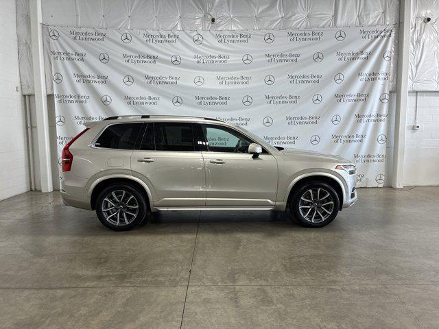 Photo of 2017 Luminous Sand Metallic Volvo XC90