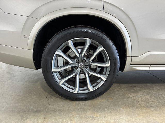 Photo of 2017 Luminous Sand Metallic Volvo XC90