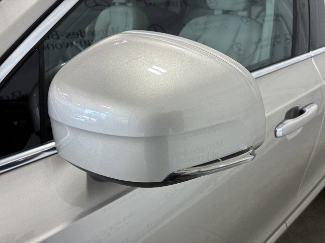 Photo of 2017 Luminous Sand Metallic Volvo XC90