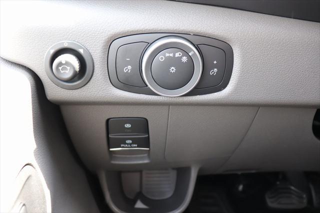Photo of 2025 Oxford White Ford Transit-250