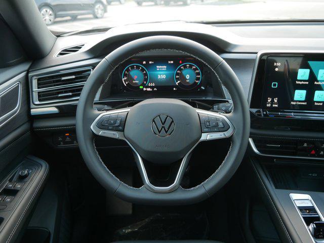 Photo of 2025 Deep Black Pearl Volkswagen Atlas Cross Sport