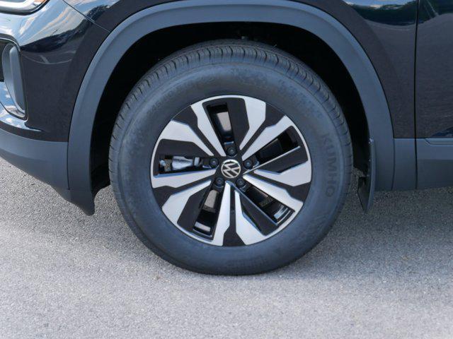 Photo of 2025 Deep Black Pearl Volkswagen Atlas Cross Sport
