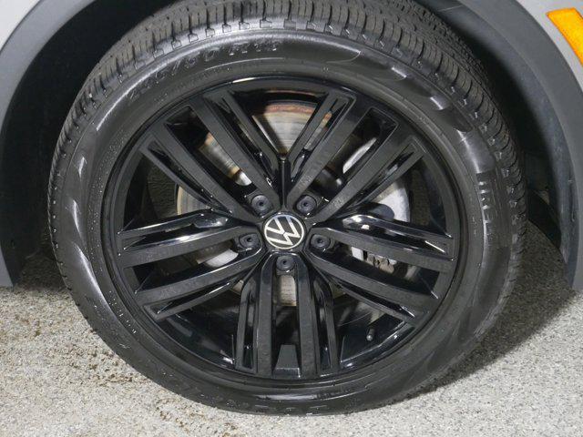 Photo of 2022 Pyrite Silver Metallic Volkswagen Tiguan