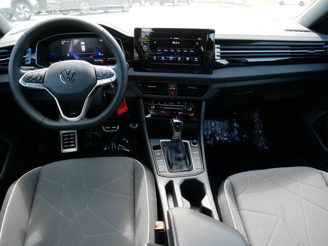 Photo of 2025 Platinum Gray Metallic Volkswagen Jetta