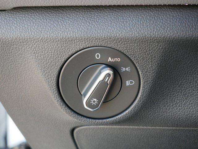 Photo of 2025 Opal White Pearl Volkswagen Jetta