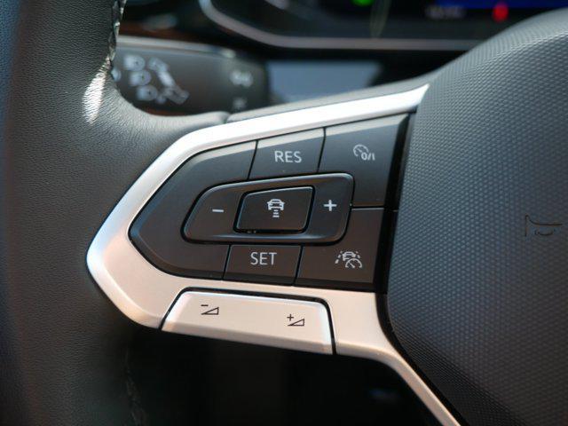 Photo of 2025 Opal White Pearl Volkswagen Jetta