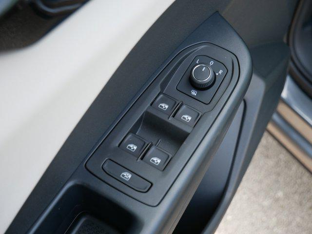 Photo of 2025 Platinum Gray Metallic Volkswagen Taos