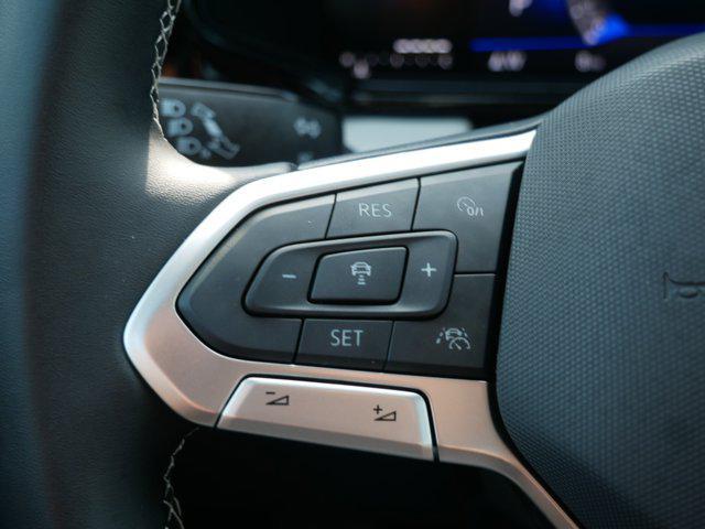 Photo of 2025 Platinum Gray Metallic Volkswagen Taos