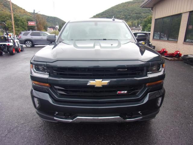 Photo of 2018 Gray Chevrolet Silverado 1500