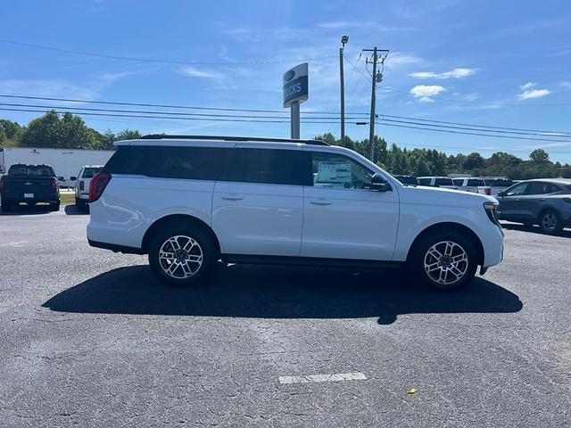 Photo of 2025 Oxford White Ford Expedition Max