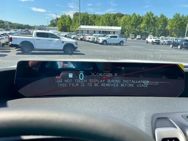 Photo of 2025 Oxford White Ford Expedition Max
