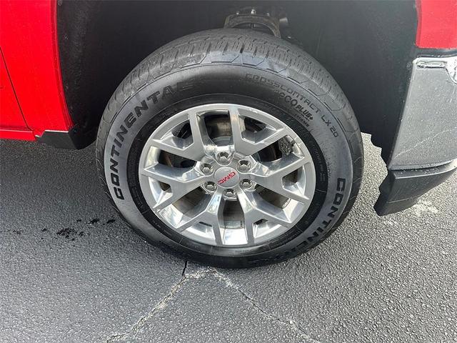 Photo of 2016 Red Chevrolet Silverado 1500