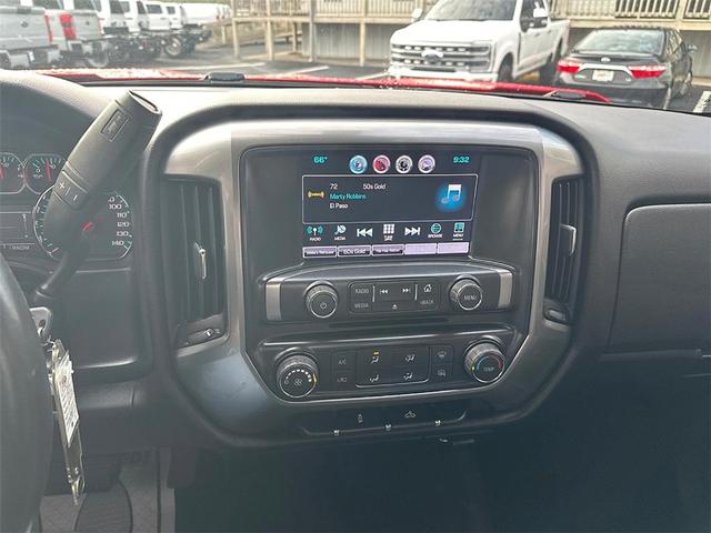 Photo of 2016 Red Chevrolet Silverado 1500