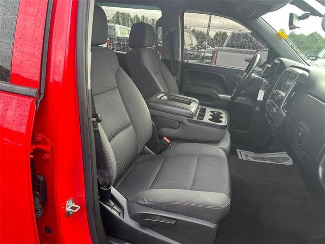 Photo of 2016 Red Chevrolet Silverado 1500