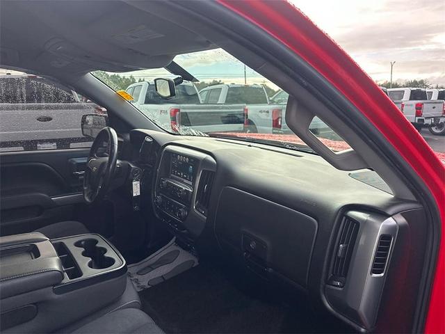 Photo of 2016 Red Chevrolet Silverado 1500