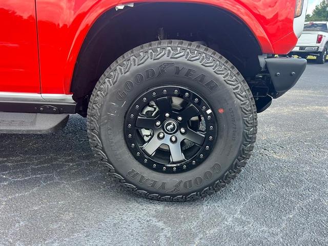 Photo of 2025 Oxford White Ford Bronco