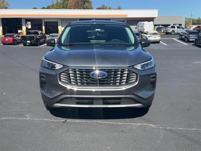 Photo of 2025 Carbonized Gray Metallic Ford Escape