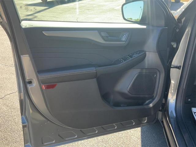 Photo of 2025 Carbonized Gray Metallic Ford Escape