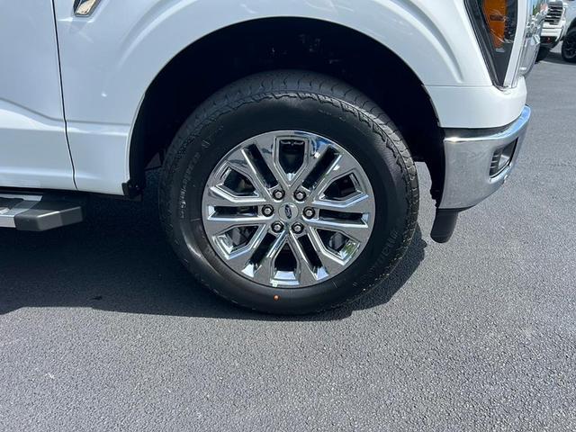 Photo of 2025 Oxford White Ford F-150