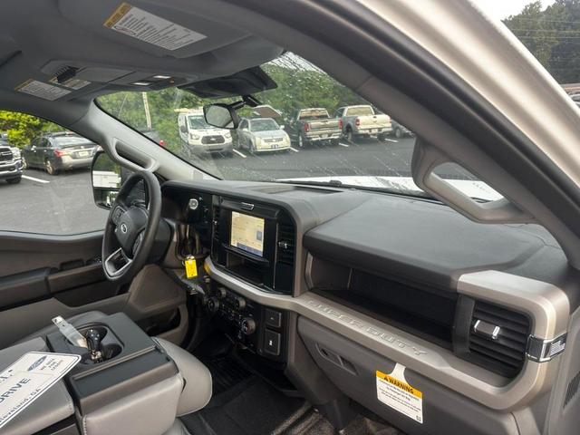 Photo of 2026 Oxford White Ford F-250