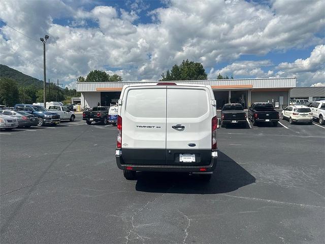 Photo of 2025 Oxford White Ford Transit-150