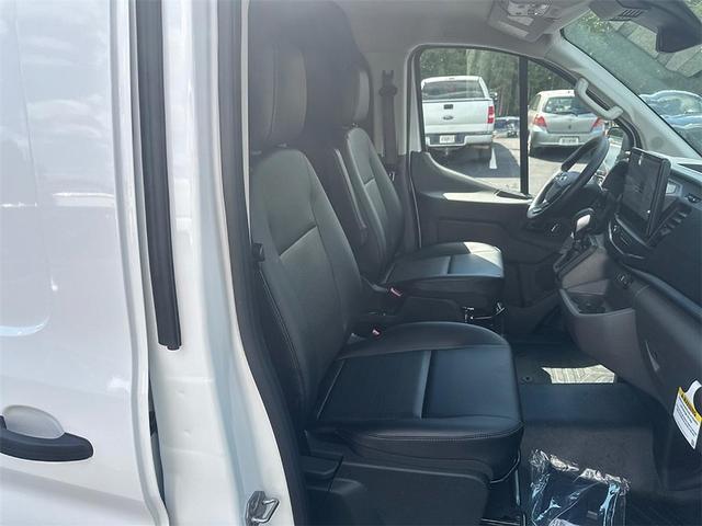 Photo of 2025 Oxford White Ford Transit-150
