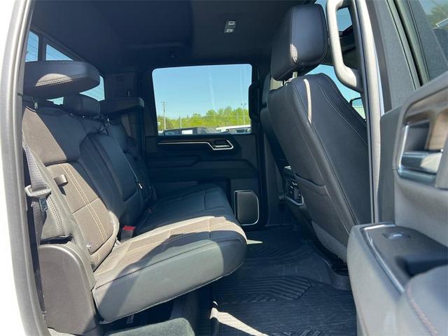 Photo of 2025 Summit White Chevrolet Silverado 2500