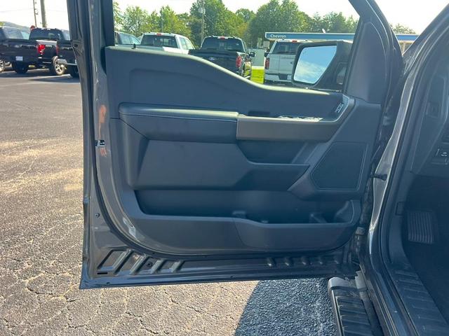 Photo of 2025 Gray Metallic Ford F-150